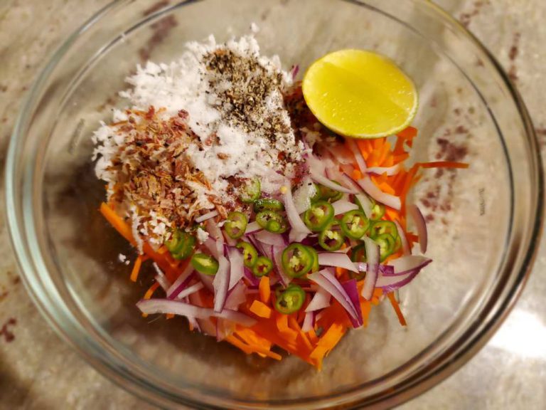Sri Lankan Carrot Salad/Sambola Hungry Lankan
