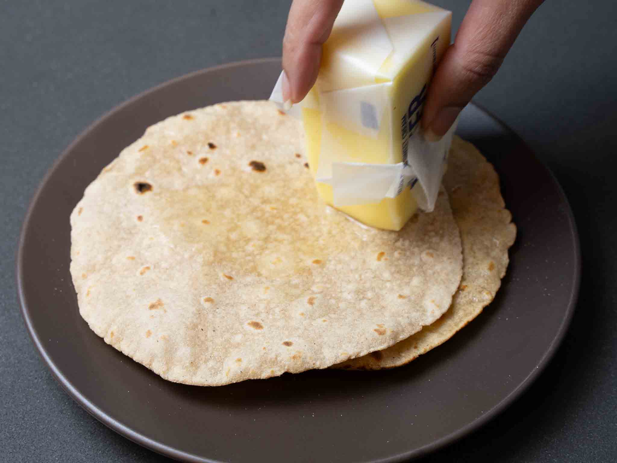 How to make Indian flatbread Roti Chapati