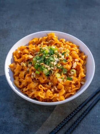 Peanut butter and chili oil noodles