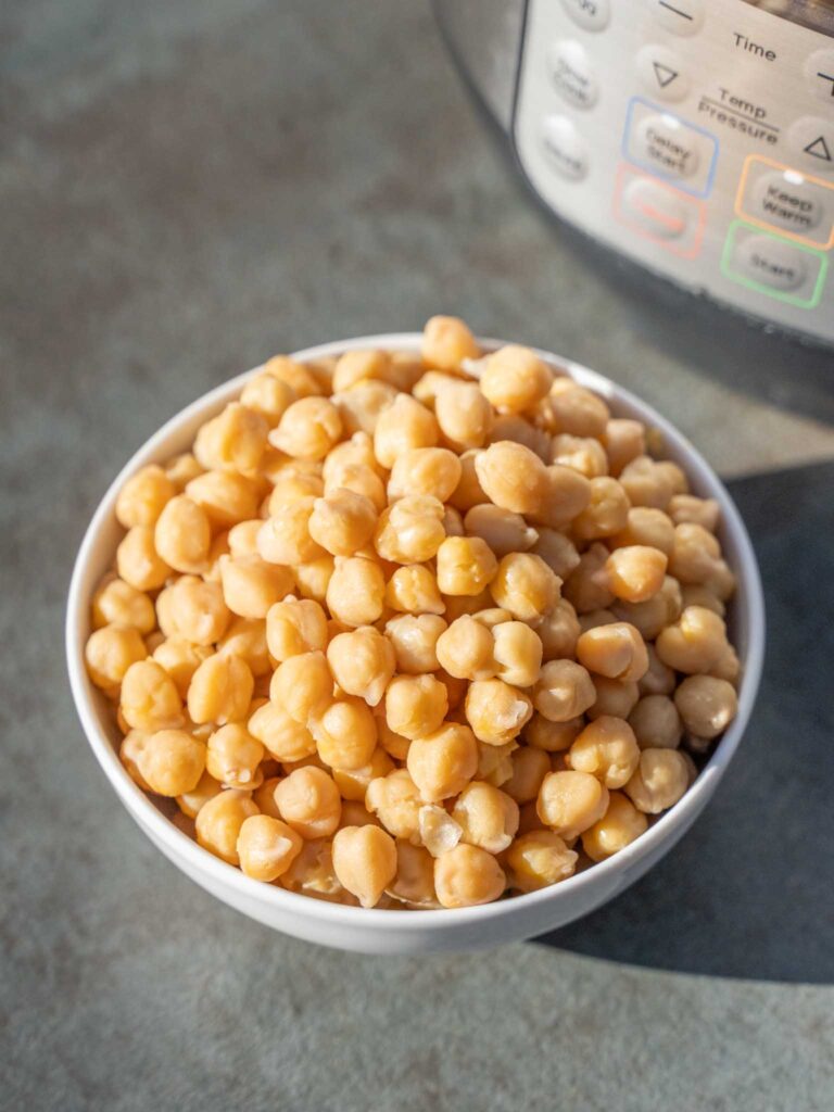 chickpeas in the instant pot soaked